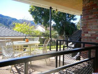 3922 Altura Ave, Glendale CA  91214-2303 exterior