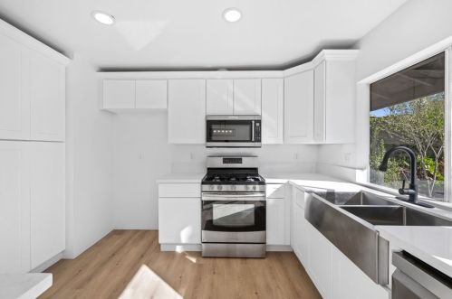 8738 Continental Dr, Riverside CA  92504-4231 exterior
