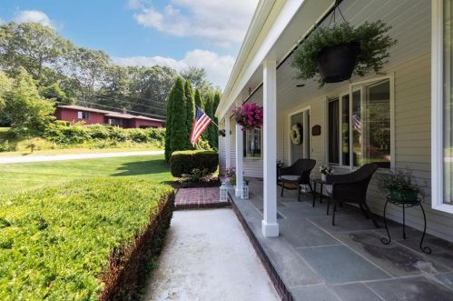 30 Forrestal Dr, Westerly RI  02891-1114 exterior
