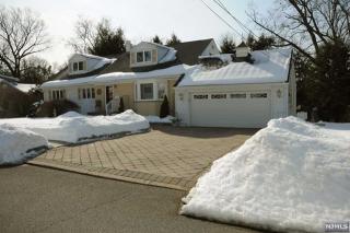 23 Congress Rd, Emerson, NJ 07630-1411