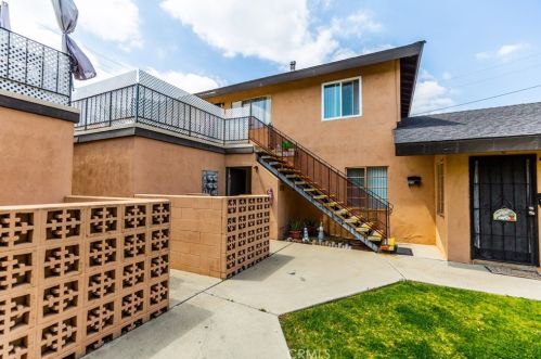 311 Kroeger St, Anaheim CA  92805-4017 exterior