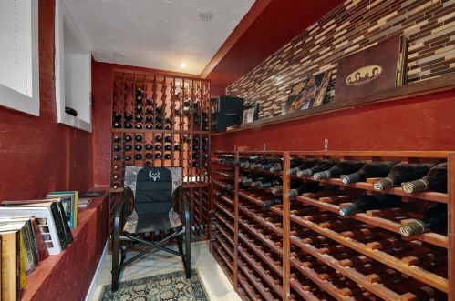 1301 Virginia Pl, Fort Worth TX  76107-2436 exterior