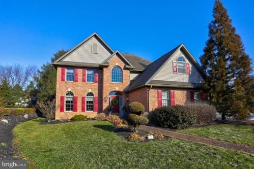 134 Briarhill Ln, Ephrata, PA 17522-9587