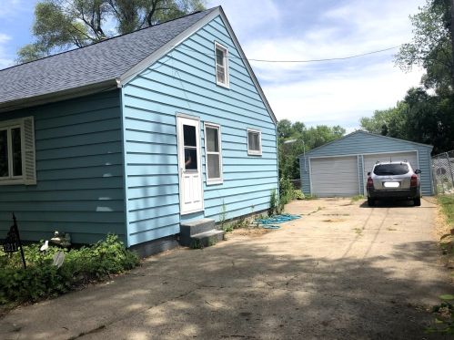 1211 Soper Ave, Rockford, IL 61101-2551