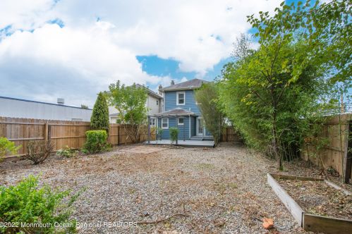 1545 Asbury Ave, Tinton Falls NJ 07712-6102 exterior