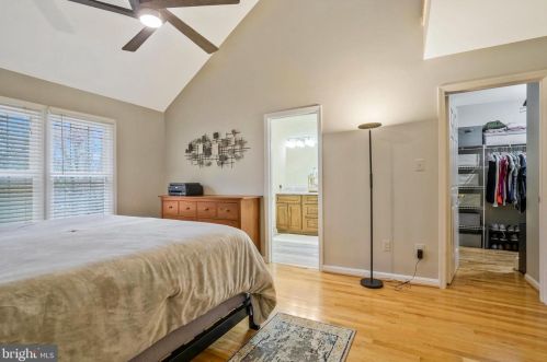 8858 Eagle Rock Ln, Springfield VA  22153-1727 exterior