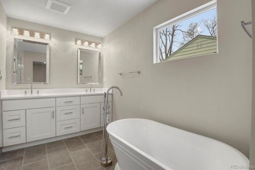 1884 Elm St, Denver CO  80222-4440 exterior