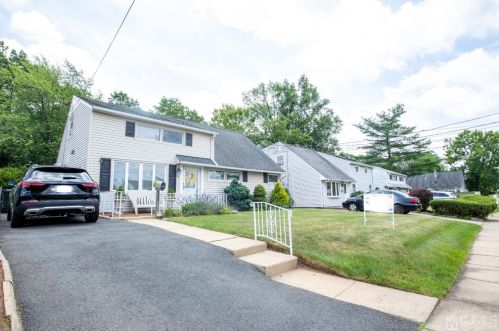 69 Homes Park Ave, Iselin, NJ 08830-2213