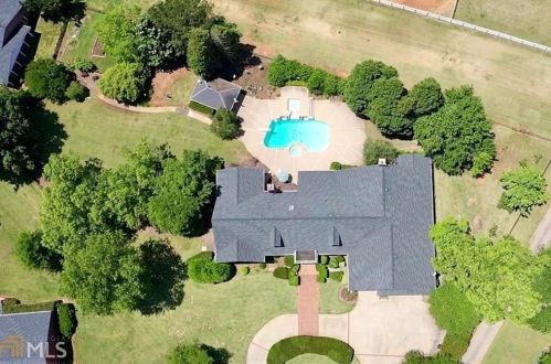 565 Mallard Ln, Locust Grove, GA 30248-2421