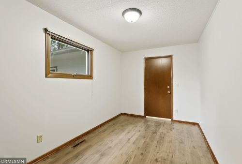 4279 Highland Dr, Saint Paul MN  55126-3124 exterior