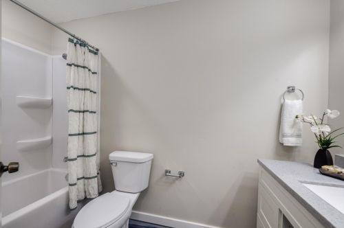 1374 26th Ave, Saint Paul MN  55112-6315 exterior