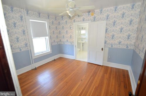 151 Fairfax St, Berkeley Springs WV  25411-3237 exterior