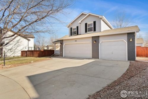 324 41st Ct, Loveland, CO 80538-4816