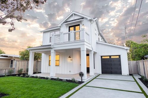 736 Emily Dr, Mountain View, CA 94043-2020
