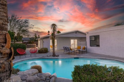 2783 Cerritos Rd, Palm Springs, CA 92262-2509