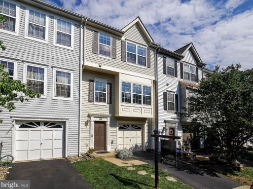 6808 General Lafayette Way, Gainesville, VA 20155-1422