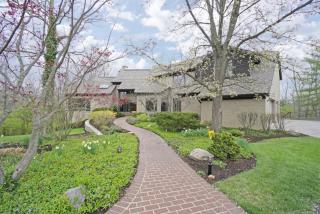 7750 Annesdale Dr, Cincinnati, OH 45243-4058