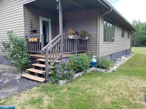 9613 Ashawa Rd, Cook, MN 55723-8107