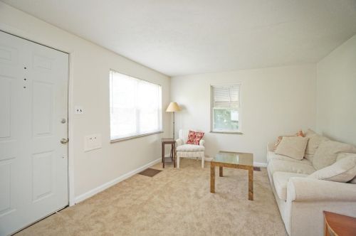 175 Escalon St, Cincinnati, OH 45216-1704
