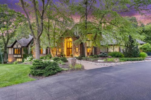 13684 Dunbar Way, Saint Paul MN  55124-5246 exterior