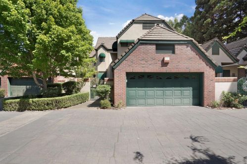 1142 Rivergate Dr, Lodi, CA 95240-0555