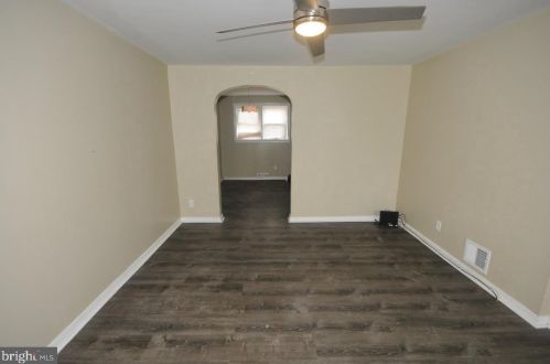 348 Cooper Ave, Camden NJ  08107-2110 exterior