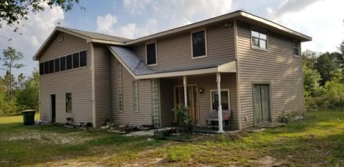 20111 Morrow Rd, Fountain, FL 32438-2226