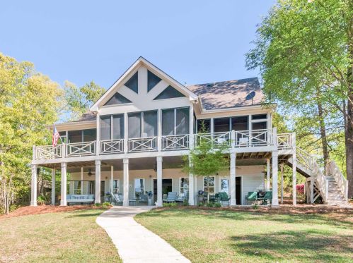 464 Dallas Trl, Porterdale, GA 30014-6063