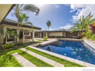 623 Honua St, Honolulu HI  96816-4903 exterior