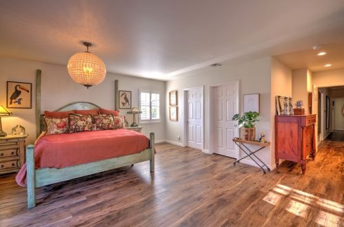 2360 Shields St, Glendale CA  91214-1541 exterior