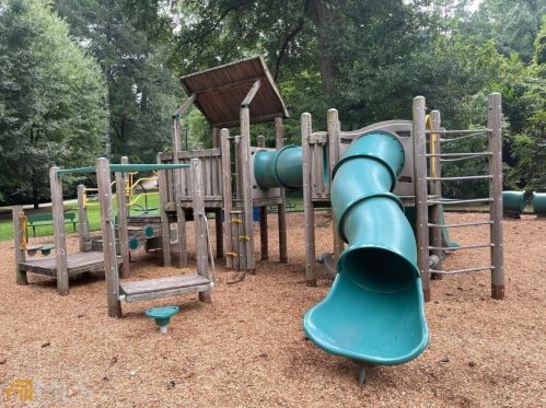 1852 Anjaco Rd, Atlanta GA  30309-1808 exterior