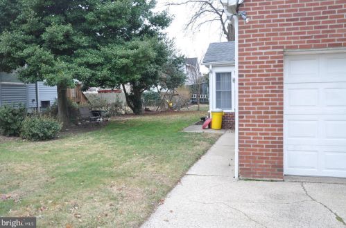 252 Merchant St, Camden NJ  08106-1044 exterior