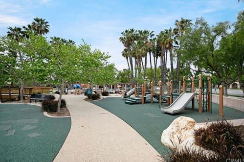 15 Salton, Irvine CA  92602-2425 exterior