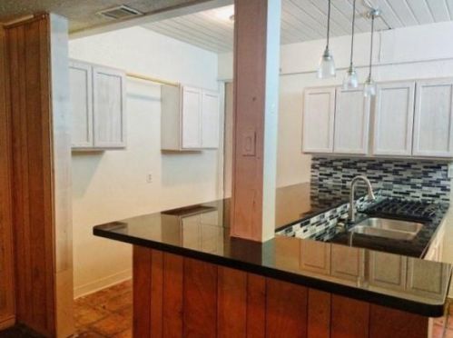 23 Lakeway St, Conroe, TX 77304-3416