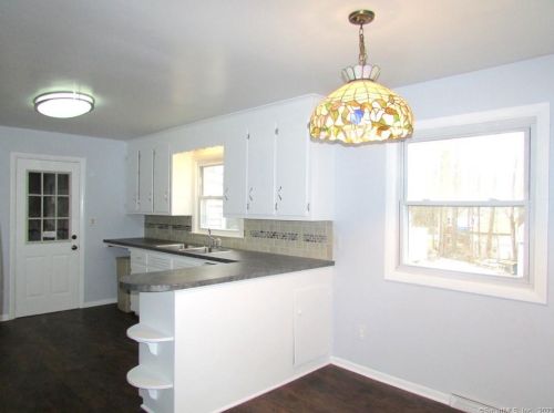 60 Lexington Ave, Torrington CT  06790-3430 exterior