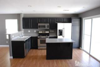 1840 Vista Pointe Ave, Henderson NV  89012-3282 exterior