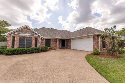 4108 Bedford Dr, Bryan, TX 77802-4847