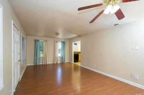 6060 Stearns St, Riverside CA  92504-1739 exterior