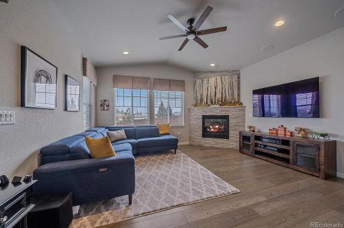 24584 Mineral Dr, Aurora CO 80016 exterior