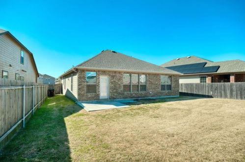 13813 James Garfield St, Webberville TX  78653 exterior