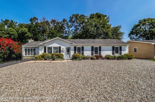 225 Predmore Ave, Lacey Township, NJ 08734-2434