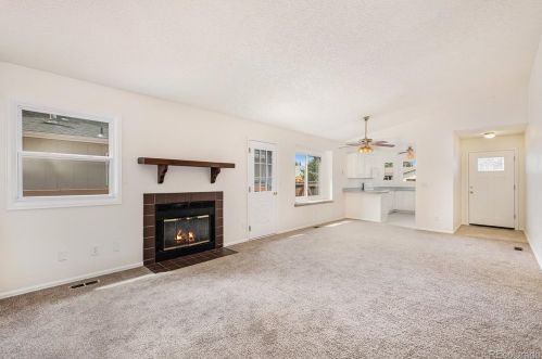 2850 Bridalwreath Pl, Loveland CO 80537-6019 exterior