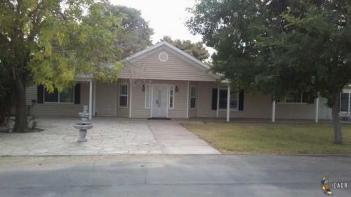 325 Webster Rd, Brawley, CA 92227-9763