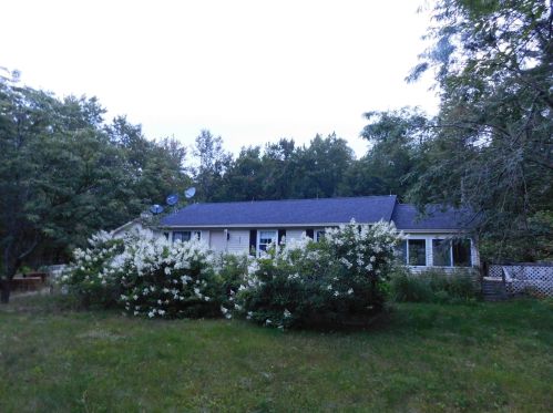 134 Stoneham Rd, Wakefield, NH 03872-4017