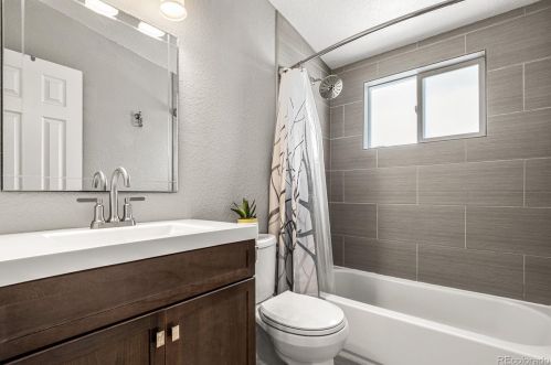 7837 Elmwood Pl, Denver CO  80221-3224 exterior