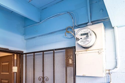 729 Ekela Ave, Honolulu HI 96816-1191 exterior