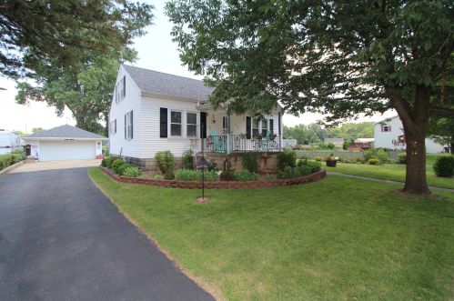 113 Mitchell St, Godley, IL 60407-9655