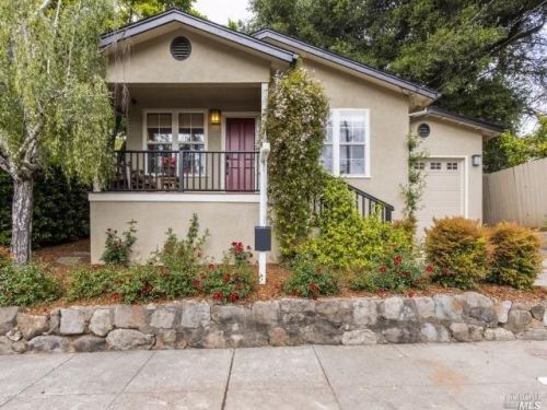 433 Lincoln St, Healdsburg, CA 95448-3758