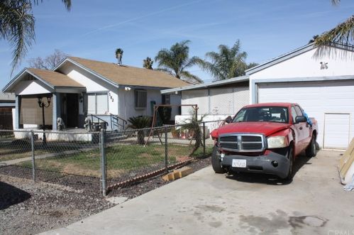 1829 Marlborough Ave, Riverside CA  92507-2063 exterior