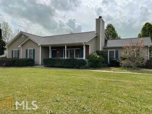 2705 Archer Way, Dacula, GA 30019-1925